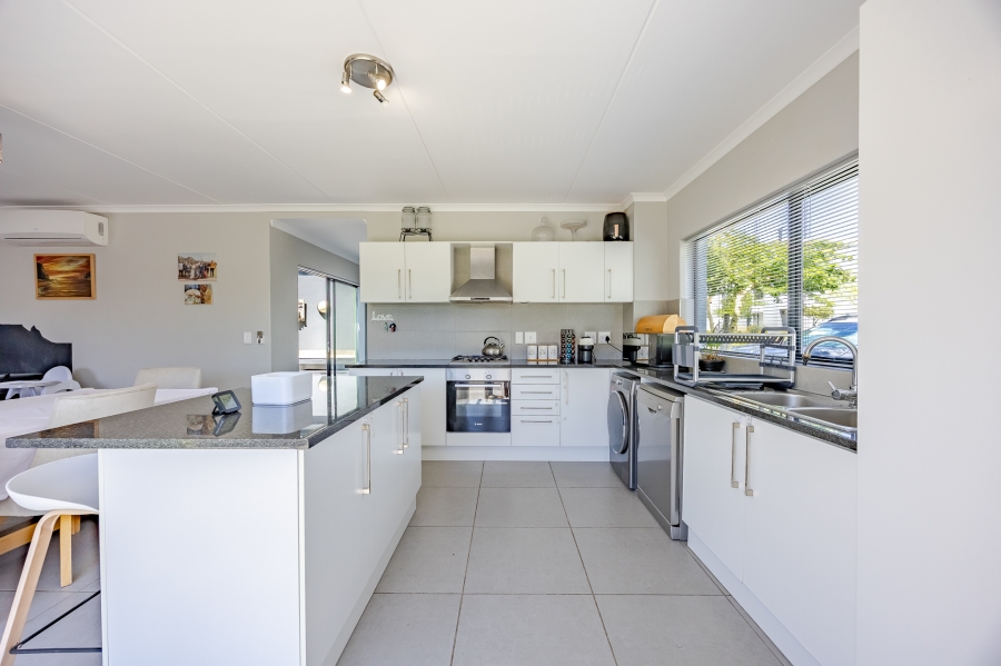 3 Bedroom Property for Sale in Burgundy Estate Western Cape
